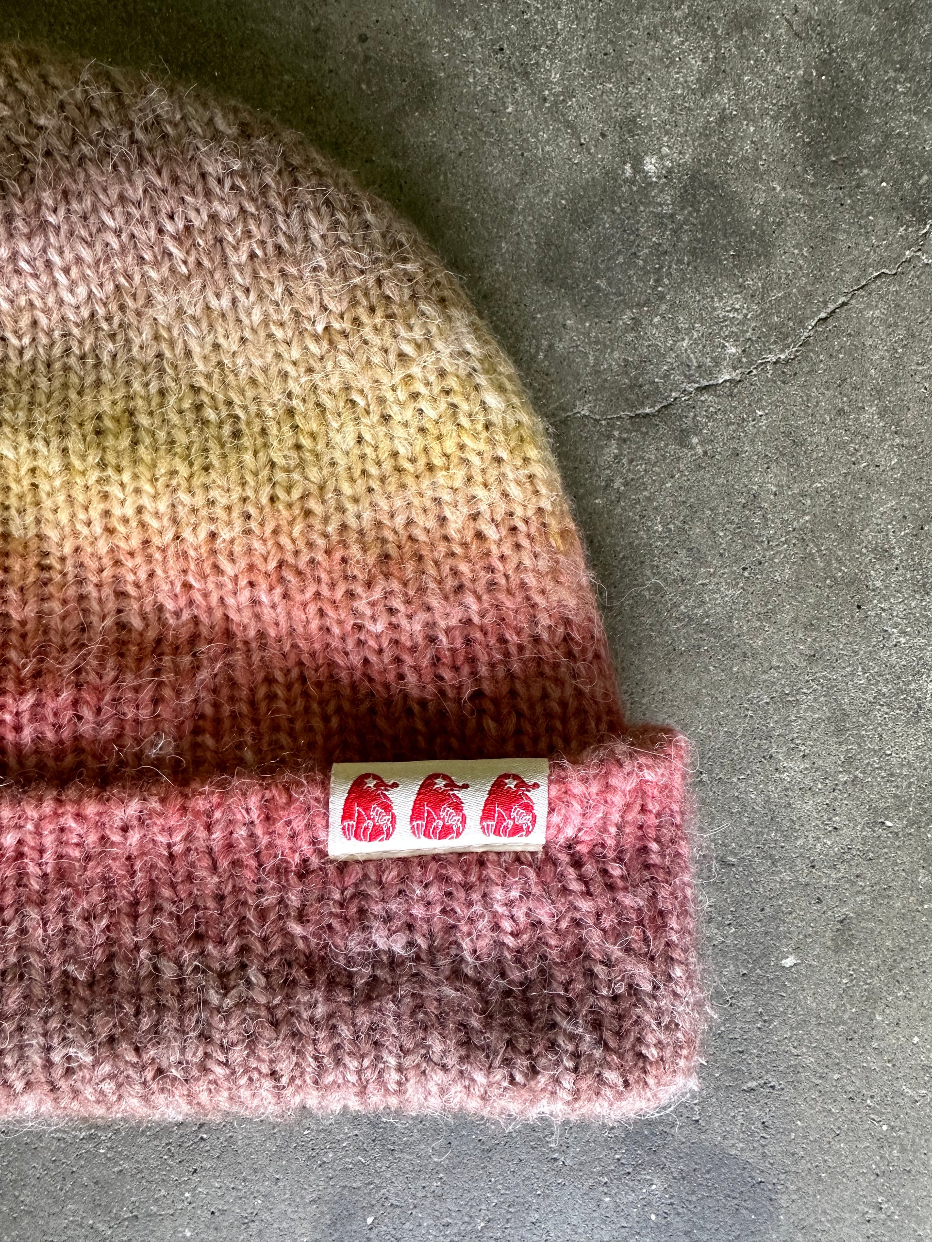 GRADIENT “G HOG” BEANIE